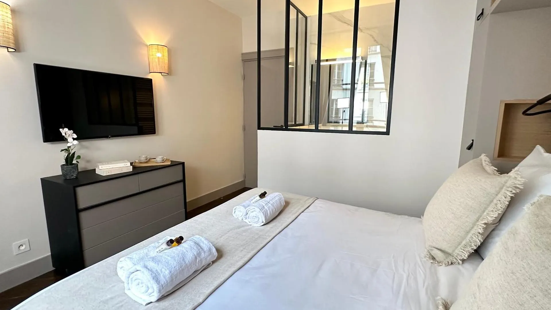 Luxembourg Garden Unique Haven Apartman Párizs 0*,