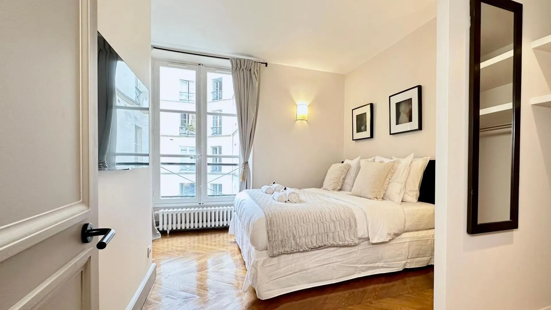 Luxembourg Garden Unique Haven Apartment Paris